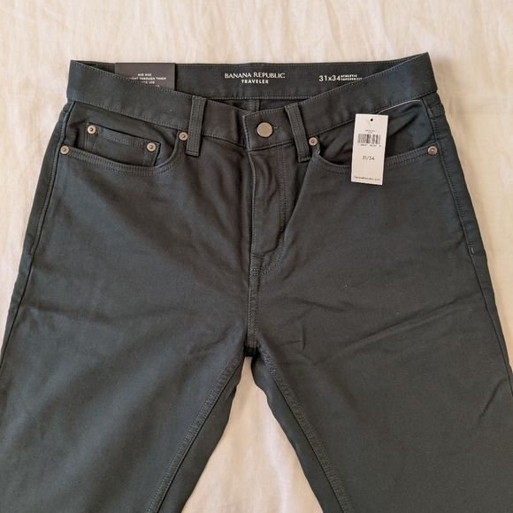 Traveler Pant, Athletic Tapered 31/34 - Picture 2 of 4